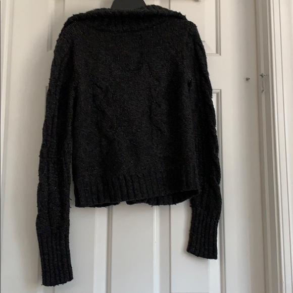 black jacket - Picture 2 of 3